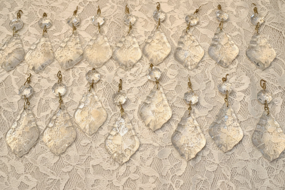 16 French Cut Crystal Pendalogue Prisms 2" with 3" Drop Lovely Vintage Condition - AntiquesEtcetera16 French Cut Crystal Pendalogue Prisms 2" with 3" Drop Lovely Vintage ConditionUnbrandedAntiquesEtcetera