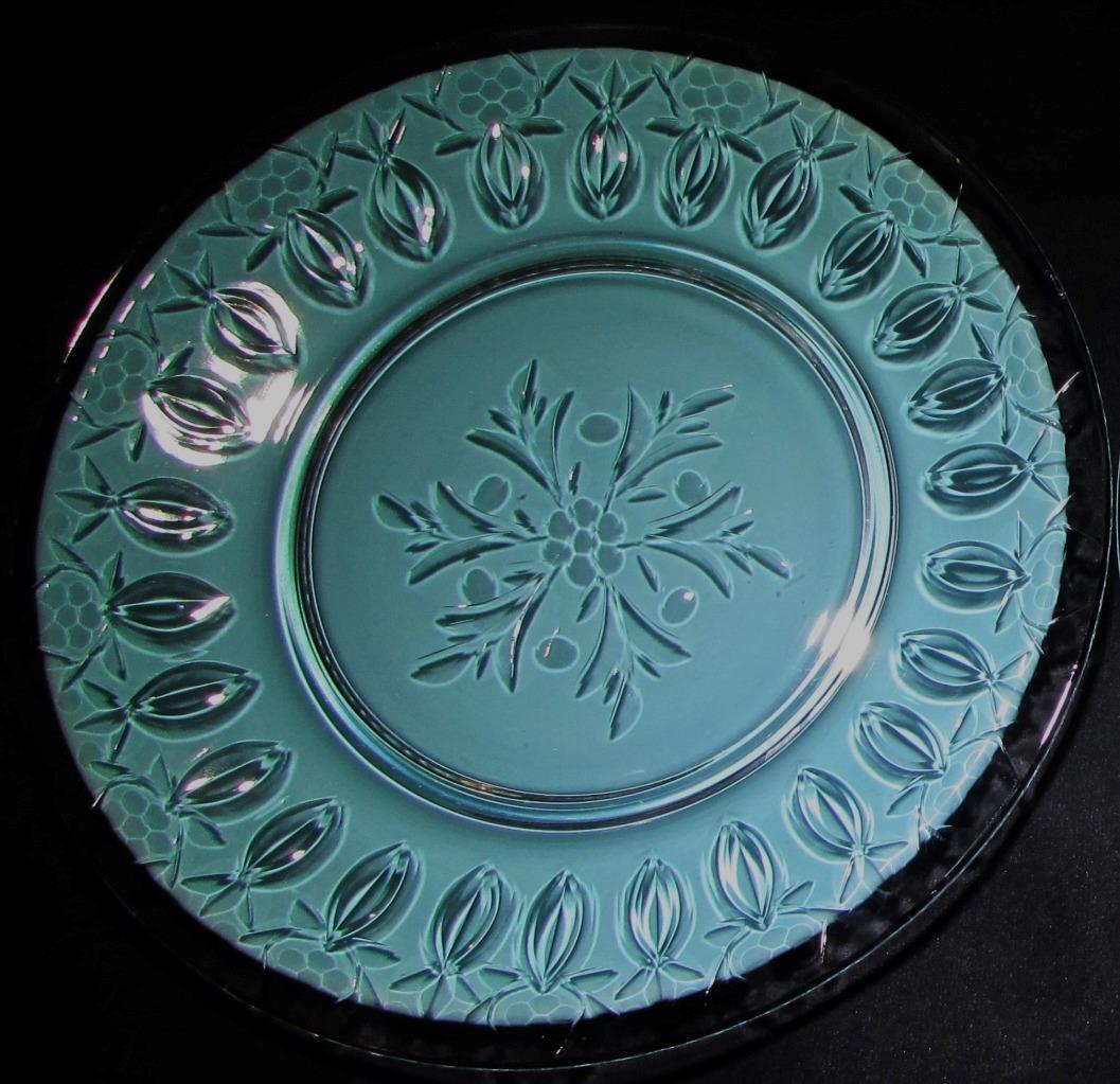 2 Thomas Webb Stourbridge Salad Plates Elegant Cut Floral Motif Antique Set - AntiquesEtcetera2 Thomas Webb Stourbridge Salad Plates Elegant Cut Floral Motif Antique SetThomas WebbAntiquesEtcetera