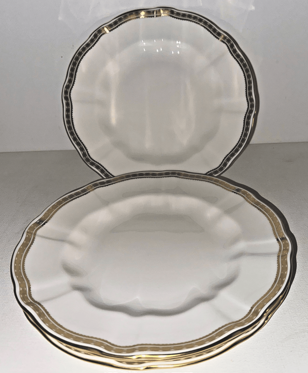 4 Royal Crown Derby Carlton Gold Salad Plates 8 1/2" Diameter Lovely Set - AntiquesEtcetera4 Royal Crown Derby Carlton Gold Salad Plates 8 1/2" Diameter Lovely SetElegant / Collectible DinnerwareAntiquesEtceteraAntiquesEtcetera