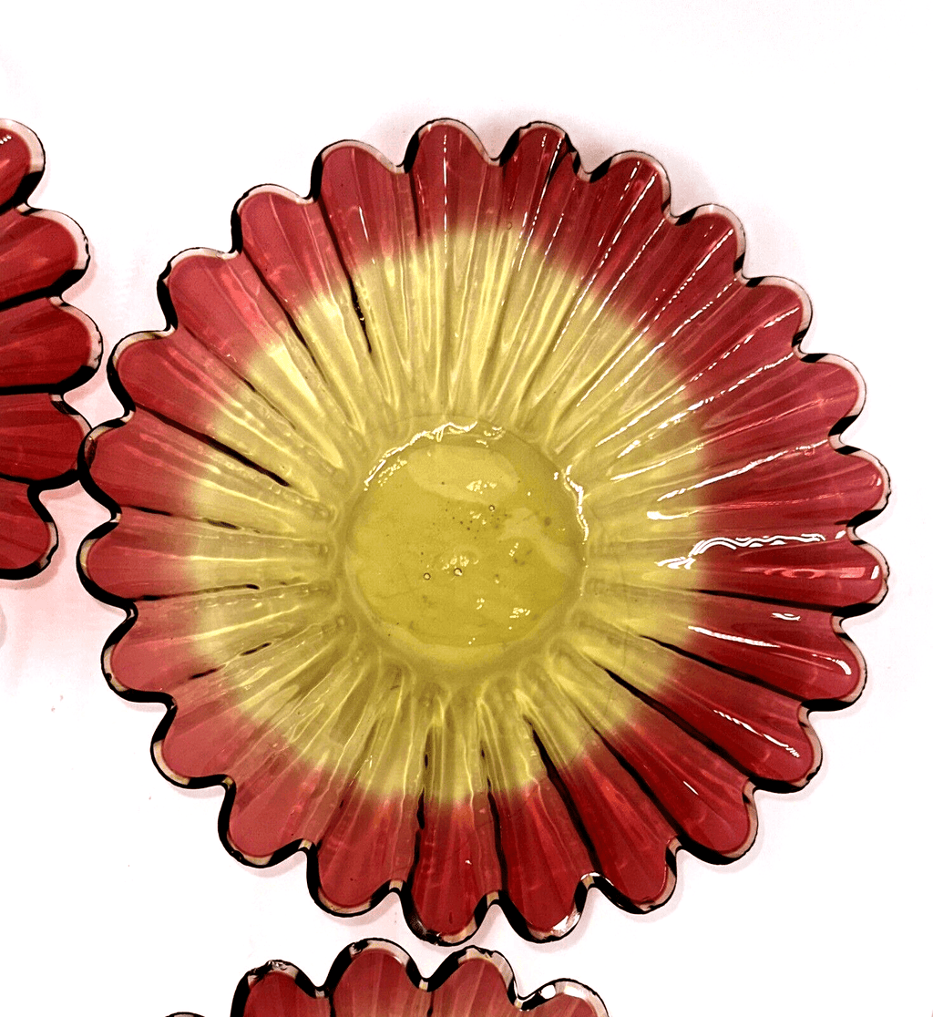 Accordion Rimmed Amberina Glass Fruit Bowls 6 5/8" x 1 1/2" Antique Set Of 4 - AntiquesEtceteraAccordion Rimmed Amberina Glass Fruit Bowls 6 5/8" x 1 1/2" Antique Set Of 4AntiquesEtceteraAntiquesEtcetera