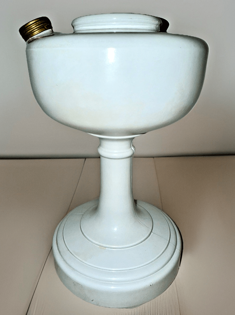 Aladdin Mod. B Simplicity Kerosene Stand Lamp 1948 - 53 White Painted Beta Crystal - AntiquesEtceteraAladdin Mod. B Simplicity Kerosene Stand Lamp 1948 - 53 White Painted Beta CrystalAntique LightingAntiquesEtceteraAntiquesEtcetera