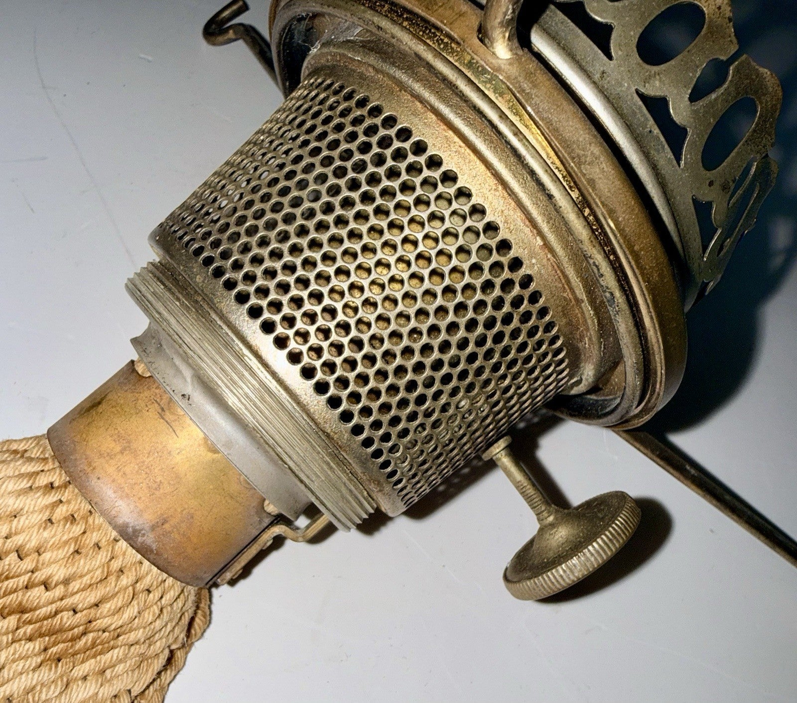 Aladdin Model 9 Lamp Burner, Shade Holder, Gallery, Wick, Raiser, Flame Spreader - AntiquesEtceteraAladdin Model 9 Lamp Burner, Shade Holder, Gallery, Wick, Raiser, Flame SpreaderAladdinAntiquesEtcetera