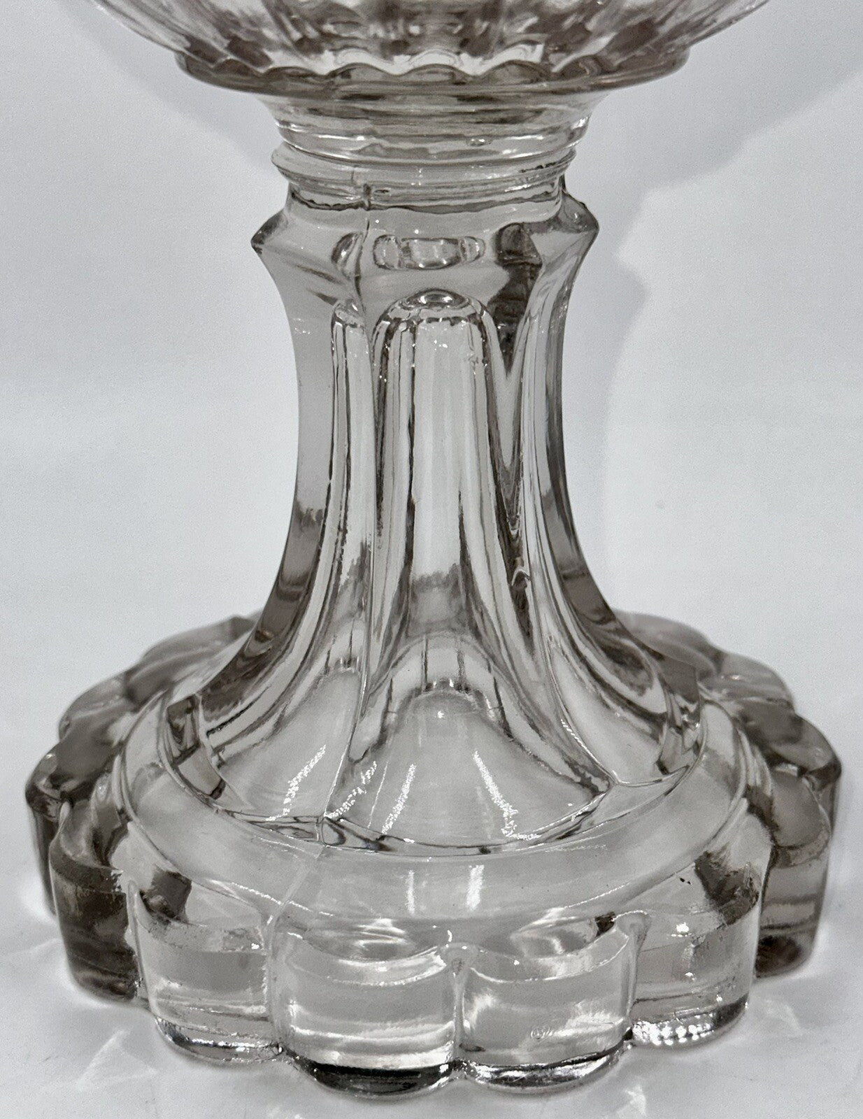 Antique Atterbury CHIEFTAIN Kerosene Oil Stand Lamp w/ Lace Base THURO 1 - 122,123 - AntiquesEtceteraAntique Atterbury CHIEFTAIN Kerosene Oil Stand Lamp w/ Lace Base THURO 1 - 122,123Antique LightingAntiquesEtceteraAntiquesEtcetera