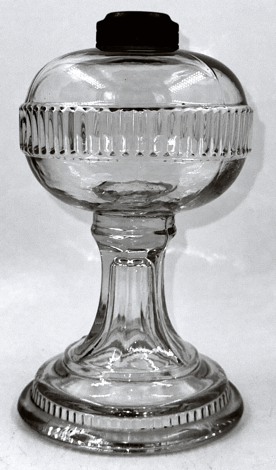 Antique ATTERBURY FILLEY Kerosene Oil Glass Stand Lamp with Ribbed Font and Base - AntiquesEtceteraAntique ATTERBURY FILLEY Kerosene Oil Glass Stand Lamp with Ribbed Font and BaseAntiqueAntiquesEtcetera