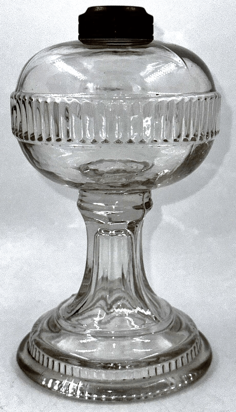Antique ATTERBURY FILLEY Kerosene Oil Glass Stand Lamp with Ribbed Font and Base - AntiquesEtceteraAntique ATTERBURY FILLEY Kerosene Oil Glass Stand Lamp with Ribbed Font and BaseAntiqueAntiquesEtcetera