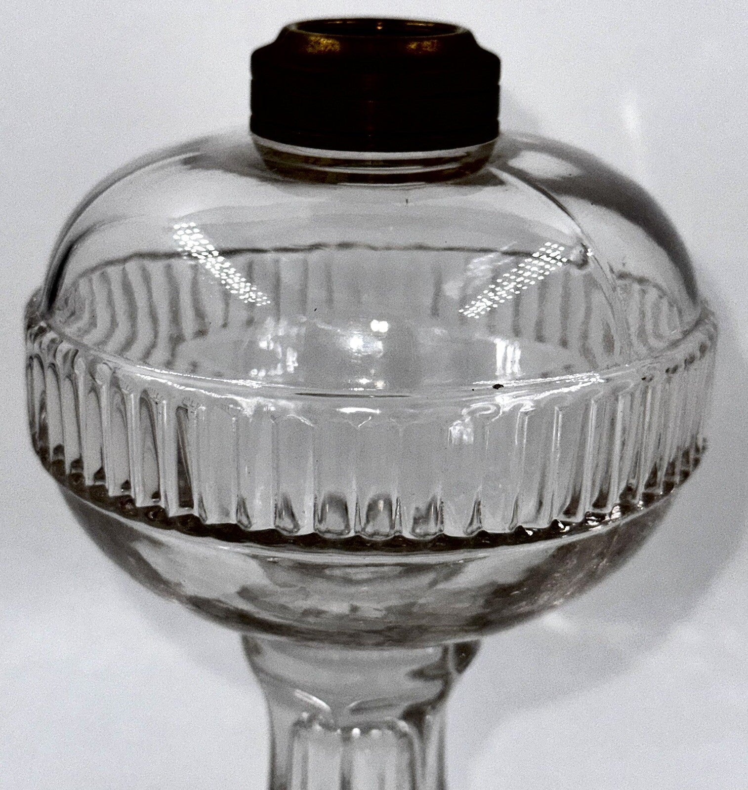 Antique ATTERBURY FILLEY Kerosene Oil Glass Stand Lamp with Ribbed Font and Base - AntiquesEtceteraAntique ATTERBURY FILLEY Kerosene Oil Glass Stand Lamp with Ribbed Font and BaseAntiqueAntiquesEtcetera