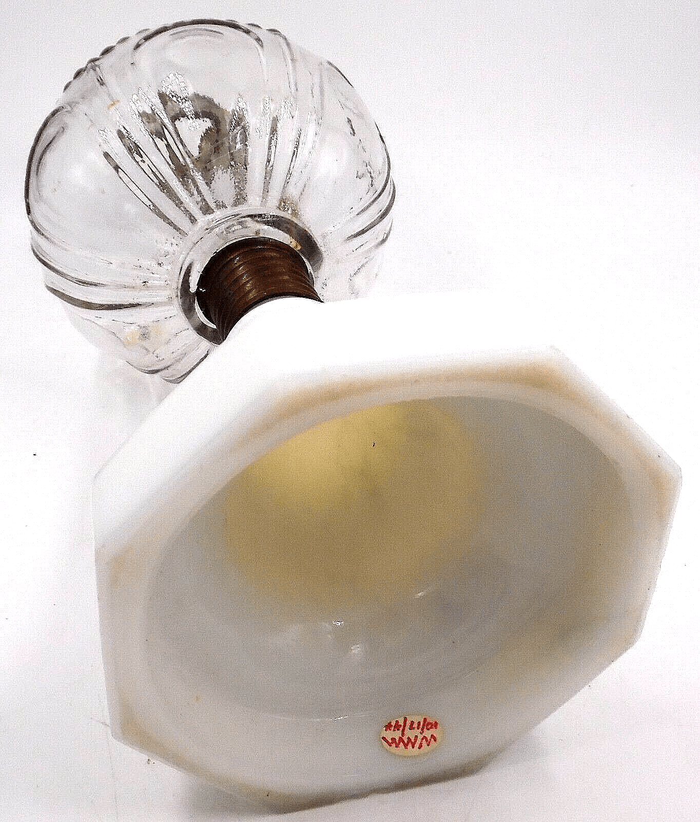 Antique Atterbury Kerosene Lamp with Shelley Font, White Base THURO 1 pg 143 - AntiquesEtceteraAntique Atterbury Kerosene Lamp with Shelley Font, White Base THURO 1 pg 143Antique LightingAntiquesEtceteraAntiquesEtcetera