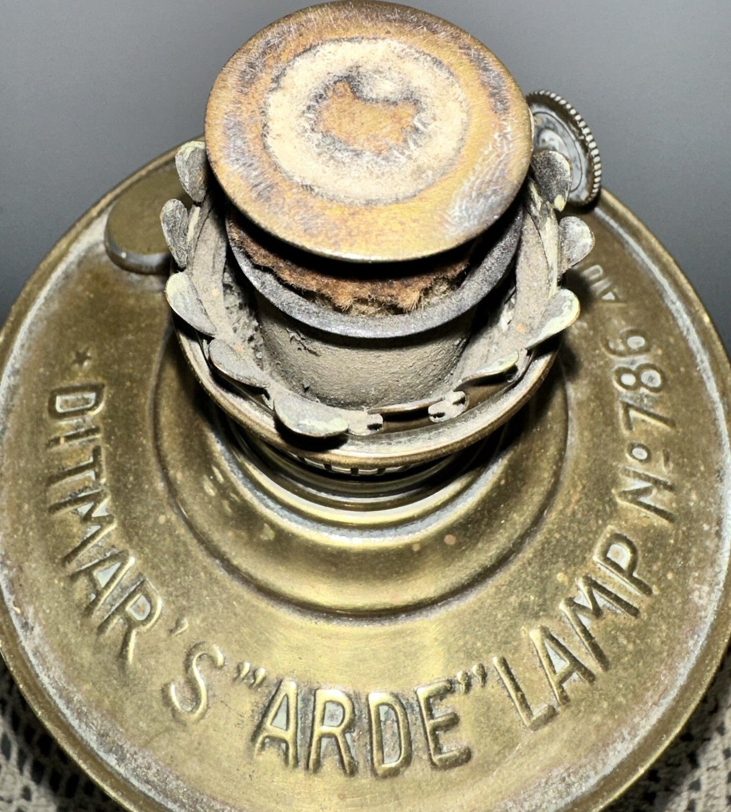 Antique Brass Ditmar's "ARDE" Lamp No. 786 Kerosene Oil w/ Burner, Wick Austrian - AntiquesEtceteraAntique Brass Ditmar's "ARDE" Lamp No. 786 Kerosene Oil w/ Burner, Wick AustrianDitmarAntiquesEtcetera