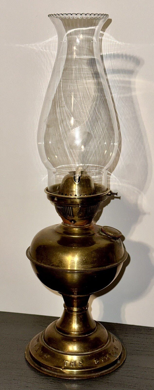 Antique Brass Kerosene Oil THE SYNTAX LAMP w/ Logo Sherwoods Birmingham England - AntiquesEtceteraAntique Brass Kerosene Oil THE SYNTAX LAMP w/ Logo Sherwoods Birmingham EnglandSherwoodAntiquesEtcetera