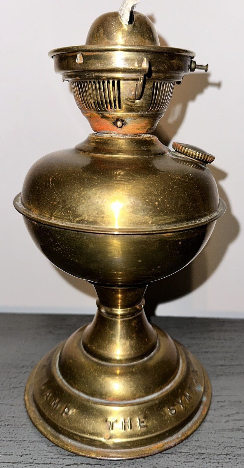 Antique Brass Kerosene Oil THE SYNTAX LAMP w/ Logo Sherwoods Birmingham England - AntiquesEtceteraAntique Brass Kerosene Oil THE SYNTAX LAMP w/ Logo Sherwoods Birmingham EnglandSherwoodAntiquesEtcetera