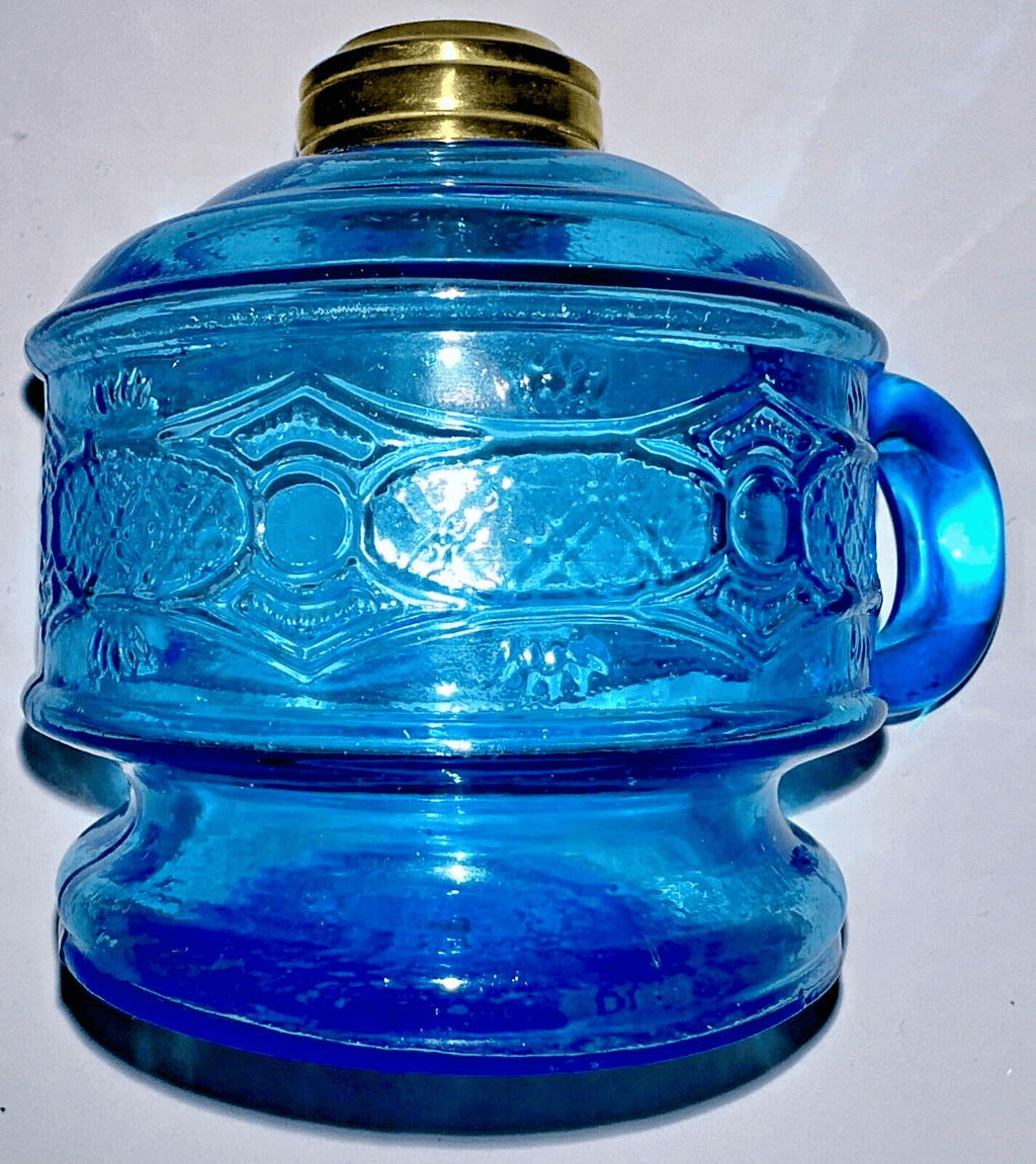 Antique CHAIN WITH STAR Kerosene Oil Flat Hand Lamp Blue Glass 1870 Thuro 1 198c - AntiquesEtceteraAntique CHAIN WITH STAR Kerosene Oil Flat Hand Lamp Blue Glass 1870 Thuro 1 198cBryce Bros.AntiquesEtcetera