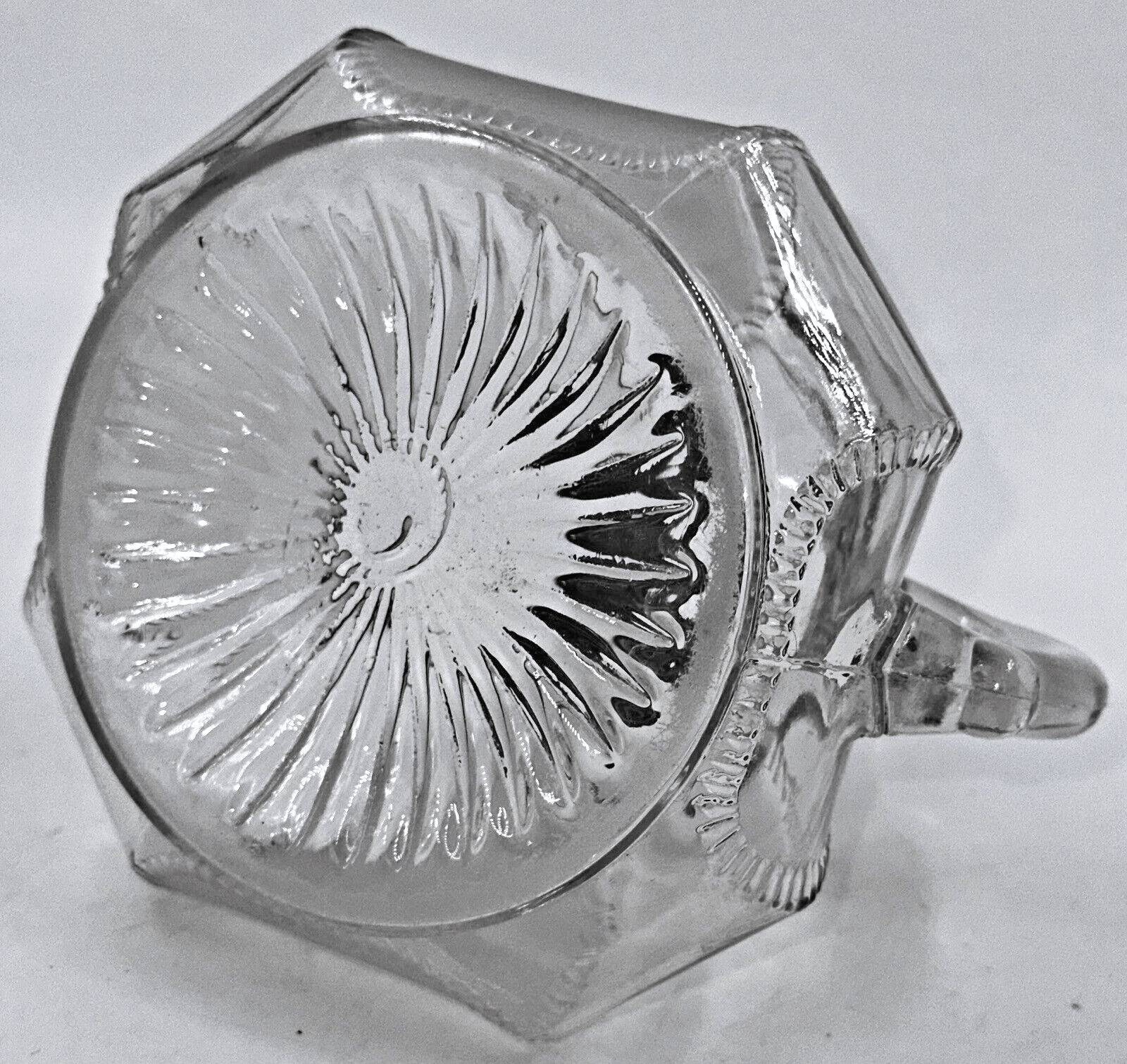 Antique Dalzell's Frosted CROWN Kerosene or Oil Flat Hand Lamp THURO 1, 252e - AntiquesEtceteraAntique Dalzell's Frosted CROWN Kerosene or Oil Flat Hand Lamp THURO 1, 252eAntiqueAntiquesEtcetera