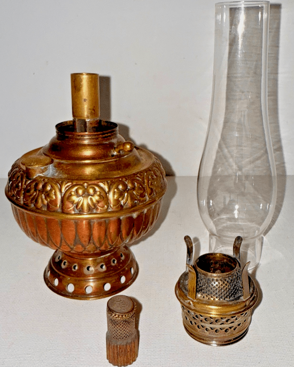 Antique E. Miller THE TINY JUNO Brass Center Draft Kerosene Lamp Hanging Bracket - AntiquesEtceteraAntique E. Miller THE TINY JUNO Brass Center Draft Kerosene Lamp Hanging BracketMillerAntiquesEtcetera