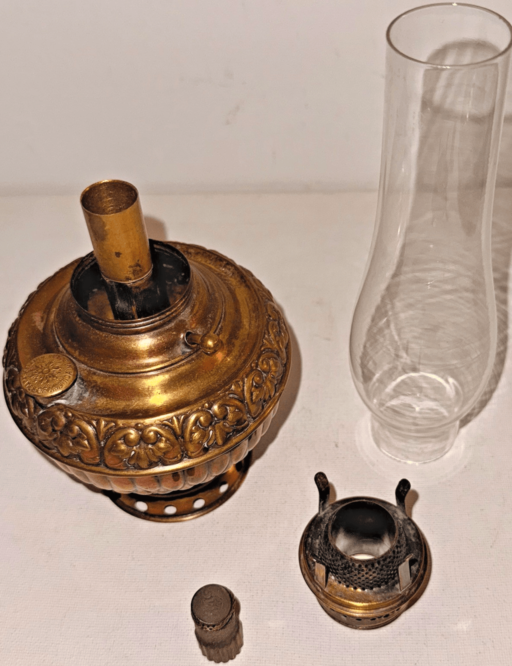 Antique E. Miller THE TINY JUNO Brass Center Draft Kerosene Lamp Hanging Bracket - AntiquesEtceteraAntique E. Miller THE TINY JUNO Brass Center Draft Kerosene Lamp Hanging BracketMillerAntiquesEtcetera