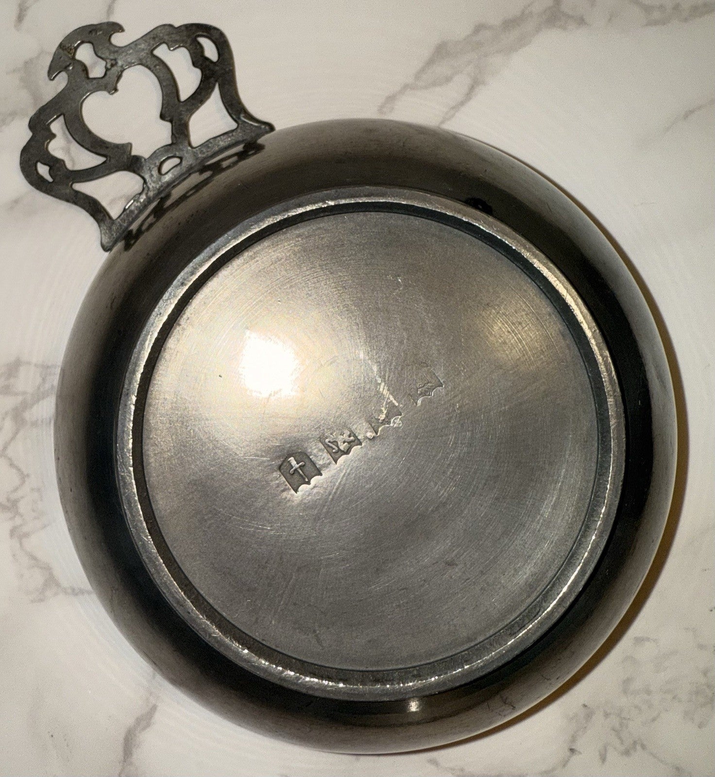 Antique English Pewter Porringer Lion Sword Horse & Shield Danforth Collection - AntiquesEtceteraAntique English Pewter Porringer Lion Sword Horse & Shield Danforth CollectionFour English HallmarksAntiquesEtcetera