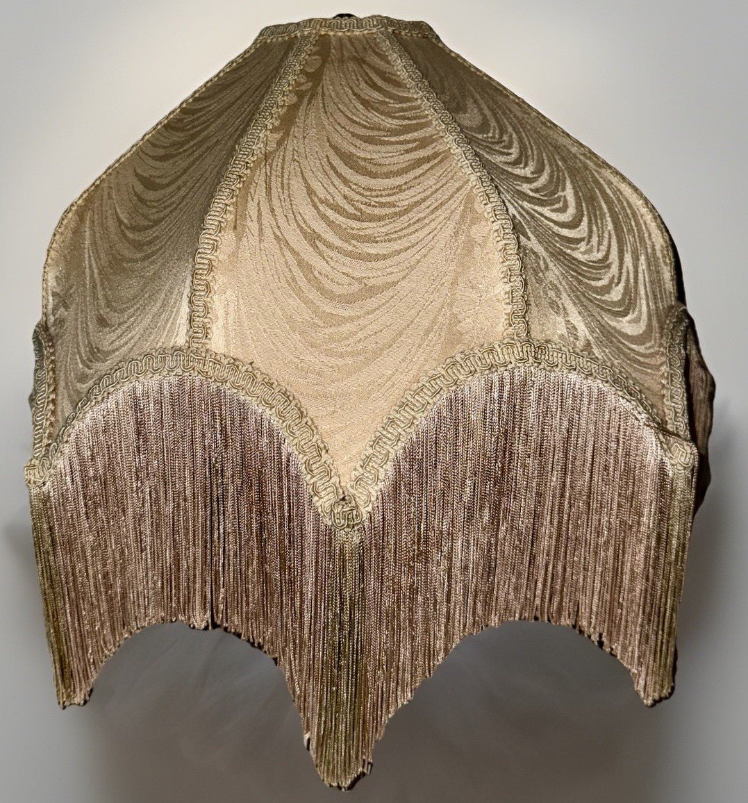 Antique Fabric Fringed Lamp Shade Cream Damask Octagonal with Harp 18" Diameter - AntiquesEtceteraAntique Fabric Fringed Lamp Shade Cream Damask Octagonal with Harp 18" DiameterAntique LightingAntiquesEtceteraAntiquesEtcetera