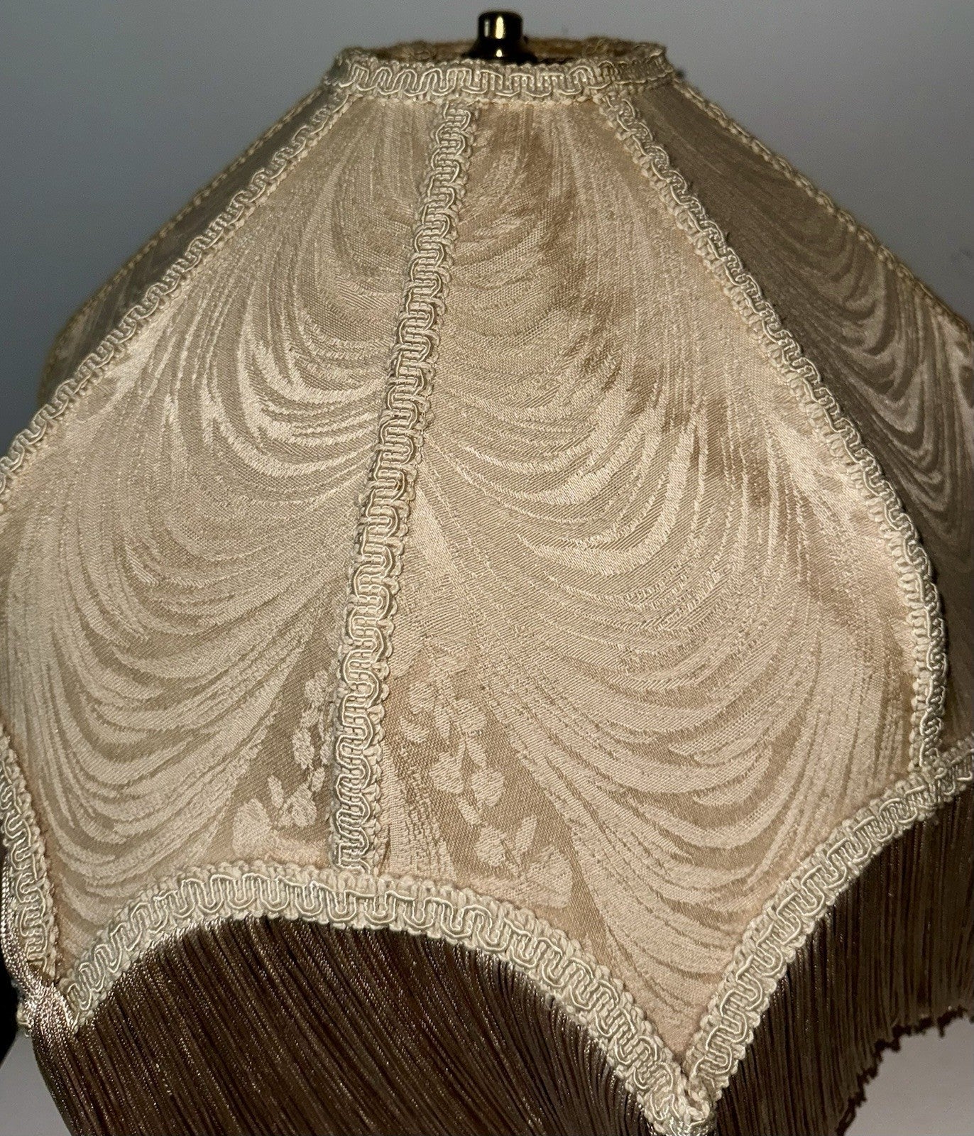Antique Fabric Fringed Lamp Shade Cream Damask Octagonal with Harp 18" Diameter - AntiquesEtceteraAntique Fabric Fringed Lamp Shade Cream Damask Octagonal with Harp 18" DiameterAntique LightingAntiquesEtceteraAntiquesEtcetera