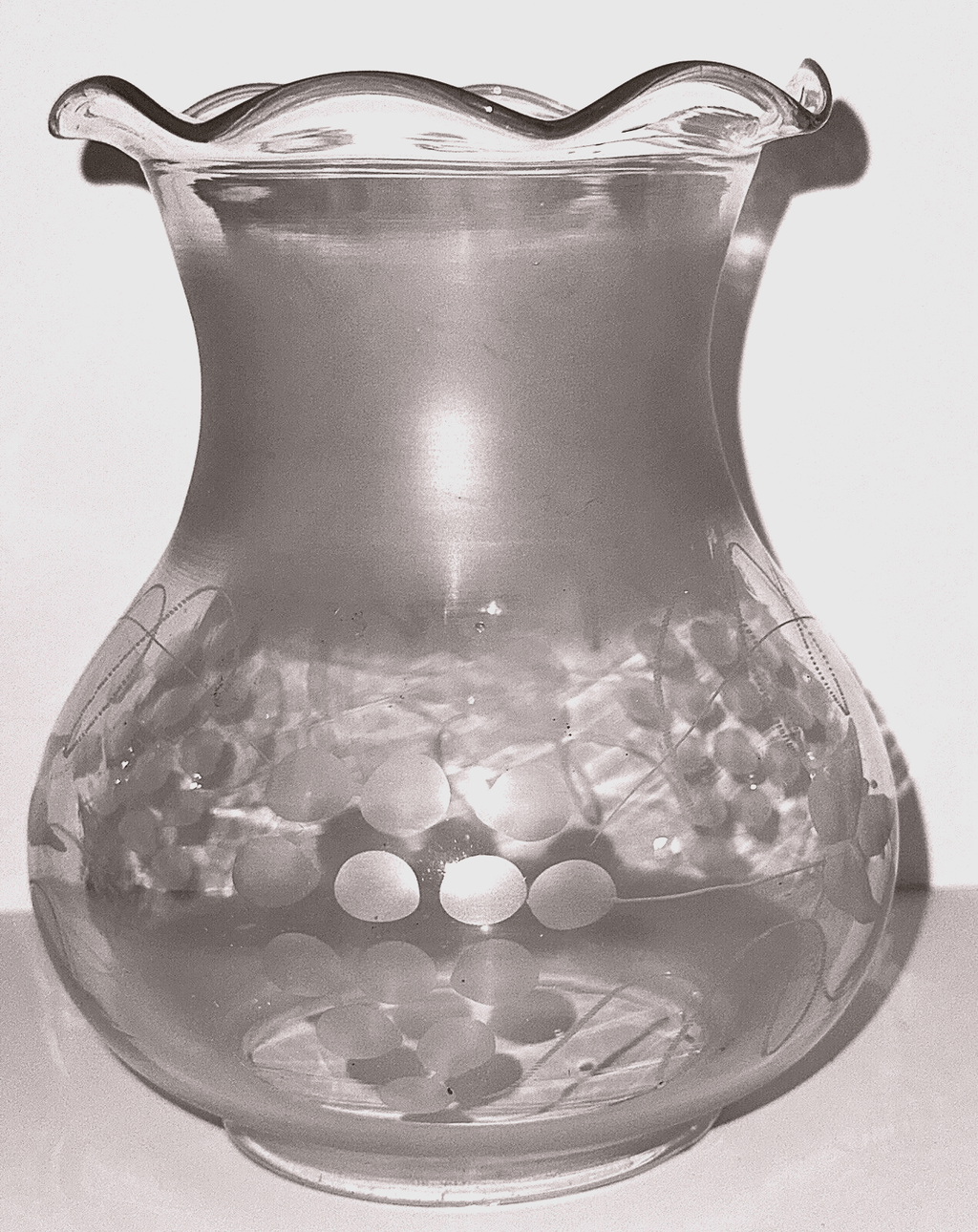 Antique Glass Oregon Lamp Shade Kerosene / Oil Elegant Grape Motif 3 1/4" Fitter - AntiquesEtceteraAntique Glass Oregon Lamp Shade Kerosene / Oil Elegant Grape Motif 3 1/4" FitterAntique LightingAntiquesEtceteraAntiquesEtcetera