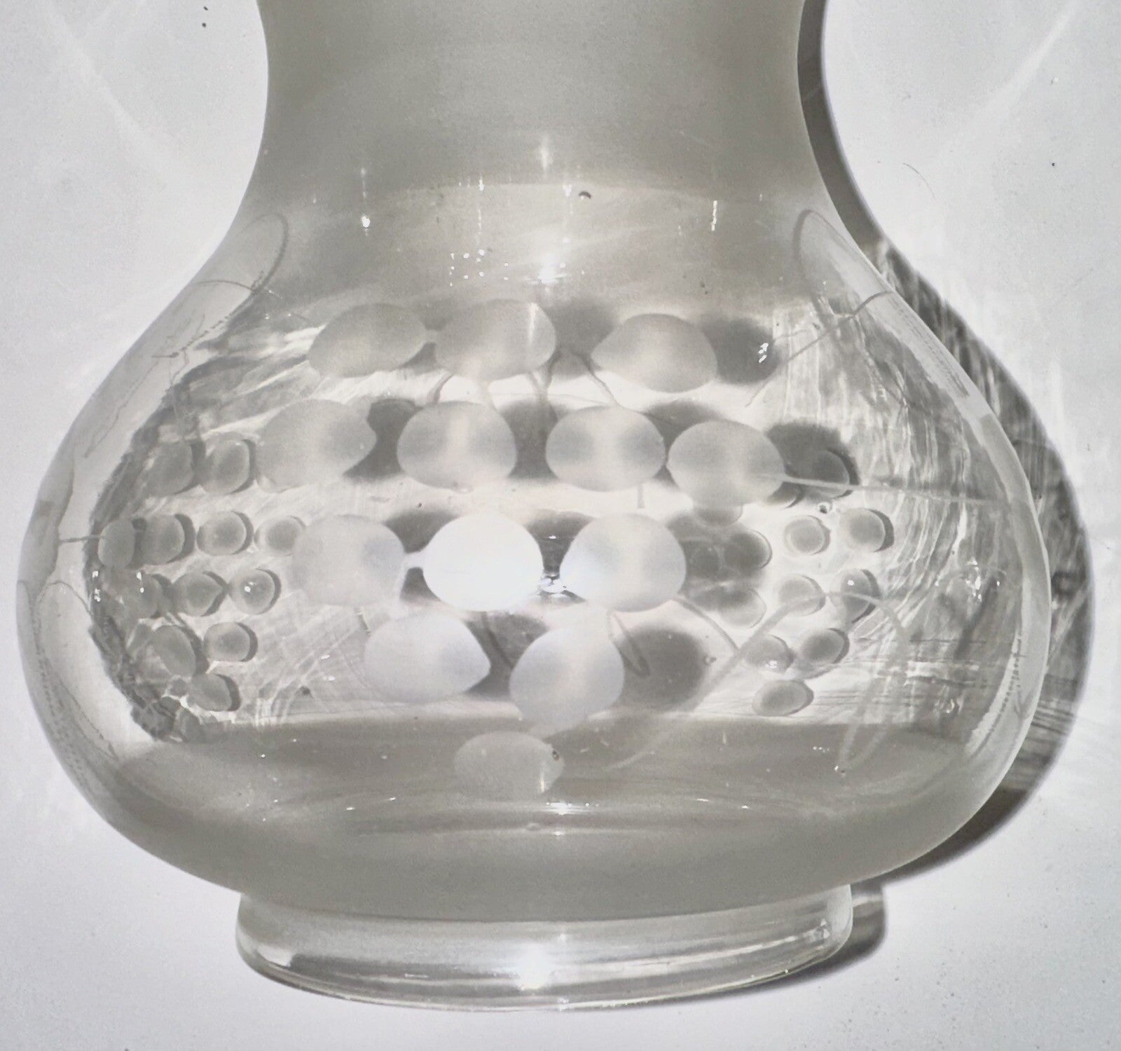 Antique Glass Oregon Lamp Shade Kerosene / Oil Elegant Grape Motif 3 1/4" Fitter - AntiquesEtceteraAntique Glass Oregon Lamp Shade Kerosene / Oil Elegant Grape Motif 3 1/4" FitterAntique LightingAntiquesEtceteraAntiquesEtcetera