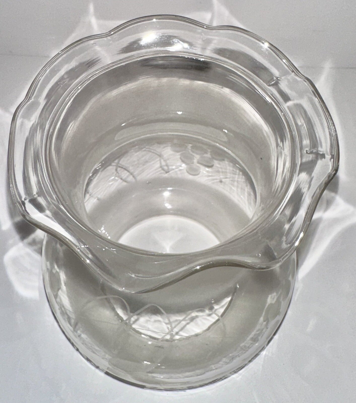 Antique Glass Oregon Lamp Shade Kerosene / Oil Elegant Grape Motif 3 1/4" Fitter - AntiquesEtceteraAntique Glass Oregon Lamp Shade Kerosene / Oil Elegant Grape Motif 3 1/4" FitterAntique LightingAntiquesEtceteraAntiquesEtcetera
