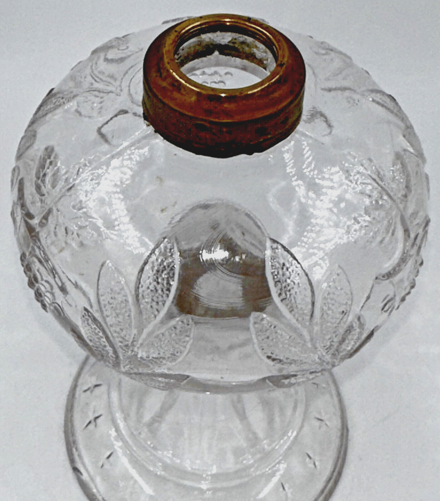 Antique GRAPE and FESTOON w/ STAR BAND Base Kerosene Oil Stand Lamp THURO 1 - 211i - AntiquesEtceteraAntique GRAPE and FESTOON w/ STAR BAND Base Kerosene Oil Stand Lamp THURO 1 - 211iAntique LightingAntiquesEtceteraAntiquesEtcetera