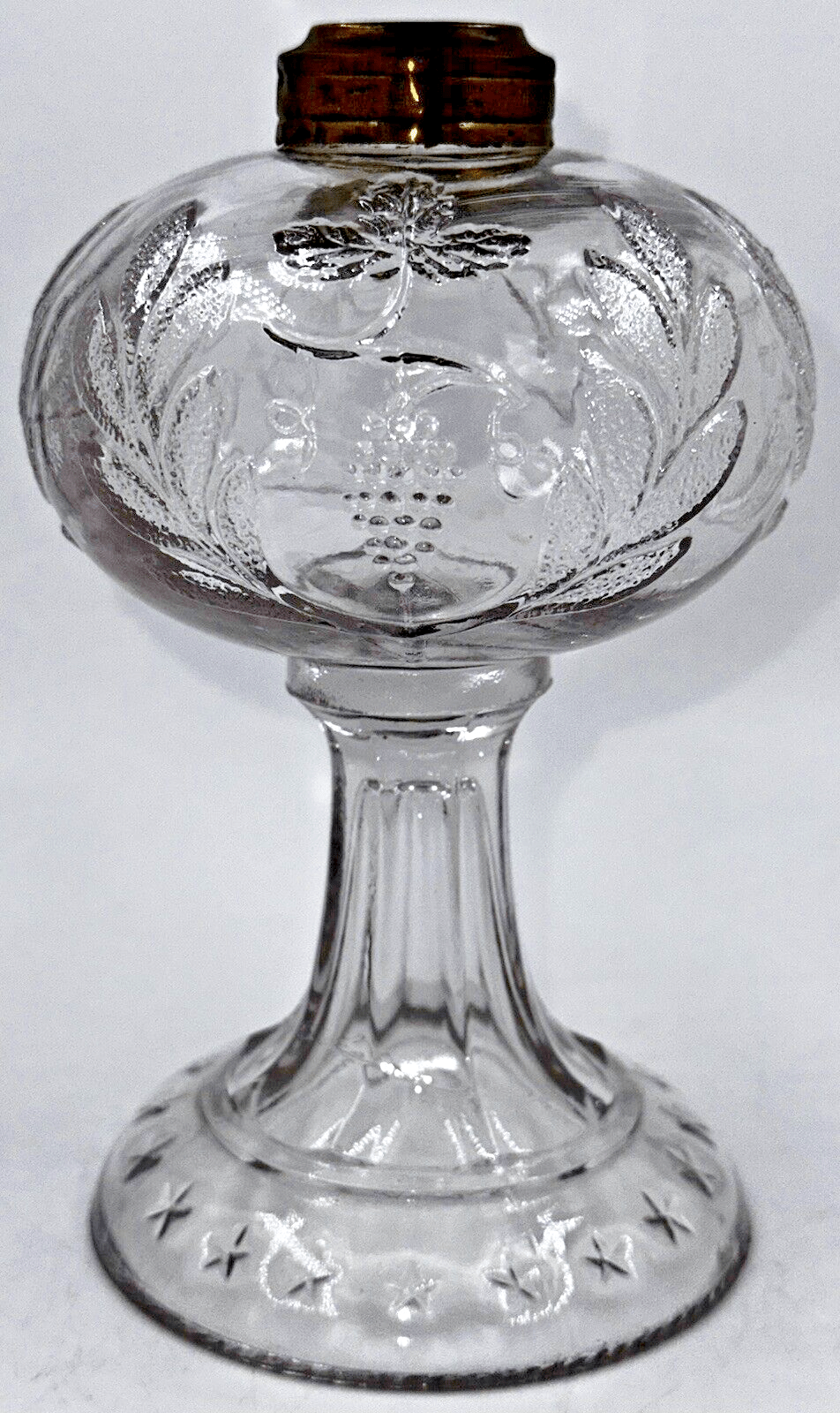 Antique GRAPE and FESTOON w/ STAR BAND Base Kerosene Oil Stand Lamp THURO 1 - 211i - AntiquesEtceteraAntique GRAPE and FESTOON w/ STAR BAND Base Kerosene Oil Stand Lamp THURO 1 - 211iAntique LightingAntiquesEtceteraAntiquesEtcetera