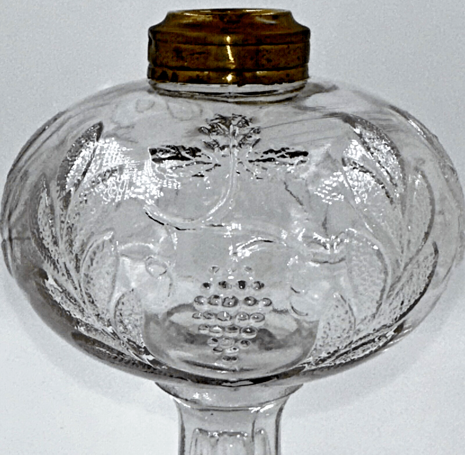 Antique GRAPE and FESTOON w/ STAR BAND Base Kerosene Oil Stand Lamp THURO 1 - 211i - AntiquesEtceteraAntique GRAPE and FESTOON w/ STAR BAND Base Kerosene Oil Stand Lamp THURO 1 - 211iAntique LightingAntiquesEtceteraAntiquesEtcetera