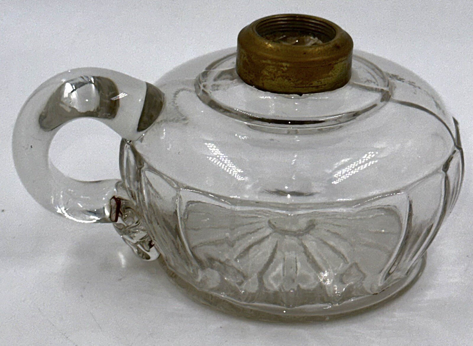 Antique Kerosene Oil Flat Hand Lamp 18 PANELS Rigoree Finger Loop Sunflower Base - AntiquesEtceteraAntique Kerosene Oil Flat Hand Lamp 18 PANELS Rigoree Finger Loop Sunflower BaseAntiqueAntiquesEtcetera