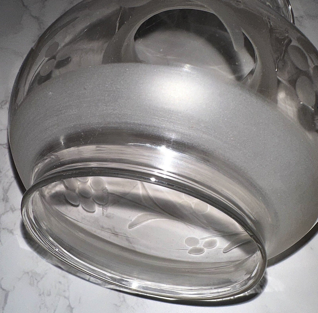 Antique Kerosene Oil Oregon Glass Lamp Shade Wheel Cut Daisy Garland 3 3/8" Rim - AntiquesEtceteraAntique Kerosene Oil Oregon Glass Lamp Shade Wheel Cut Daisy Garland 3 3/8" RimAntiqueAntiquesEtcetera