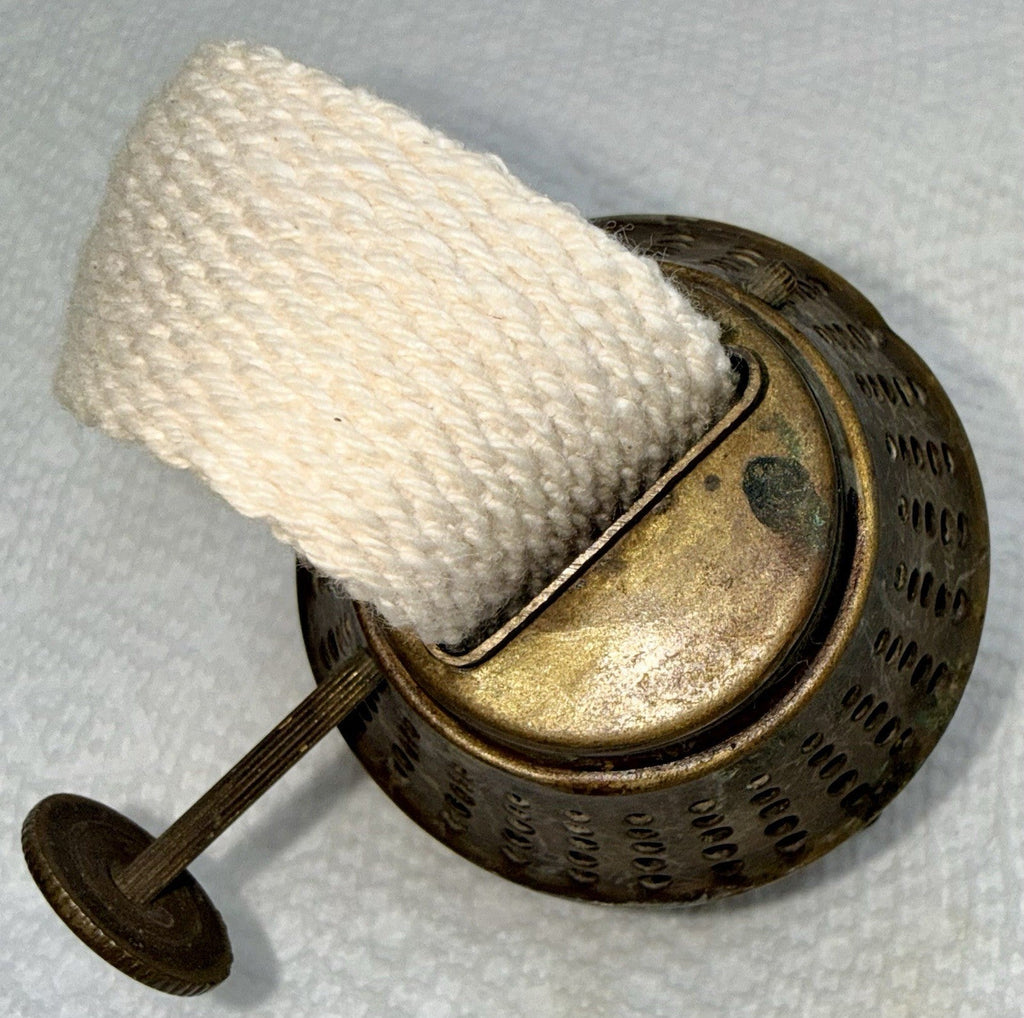 Antique Oil Kerosene Burner London Venus Lamp Works 1 1/4" Thread w/ Chimney - AntiquesEtceteraAntique Oil Kerosene Burner London Venus Lamp Works 1 1/4" Thread w/ ChimneyAntiquesEtceteraAntiquesEtcetera