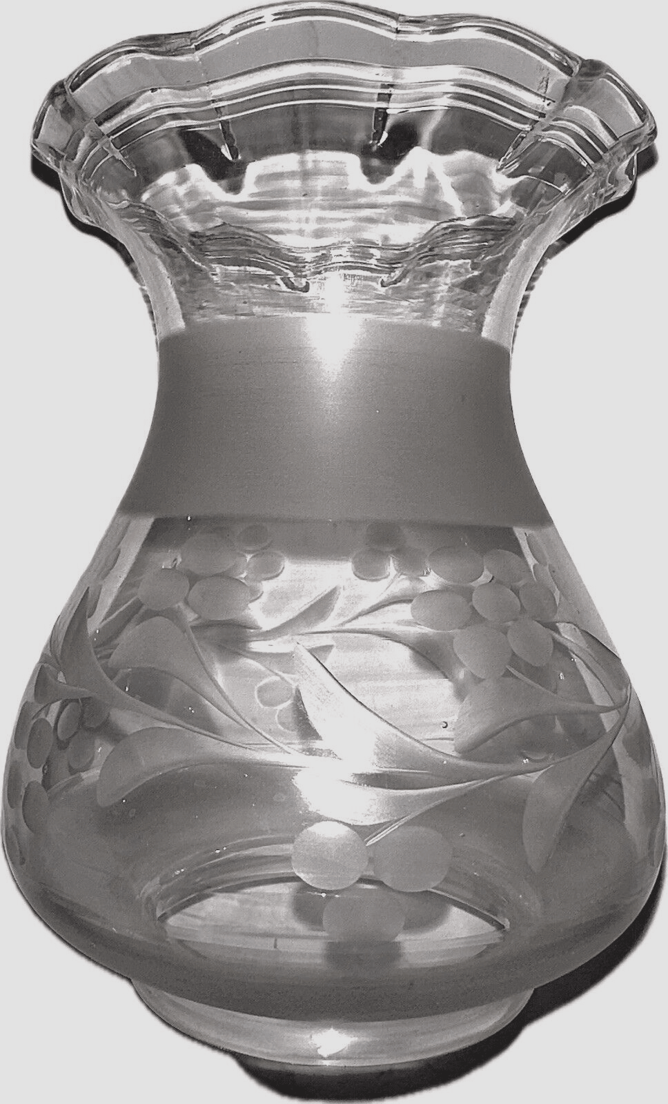Antique Oil Kerosene Oregon Glass Lamp Shade Conical w/ Wheel Cut Daisies 3" Rim - AntiquesEtceteraAntique Oil Kerosene Oregon Glass Lamp Shade Conical w/ Wheel Cut Daisies 3" RimAntiqueAntiquesEtcetera