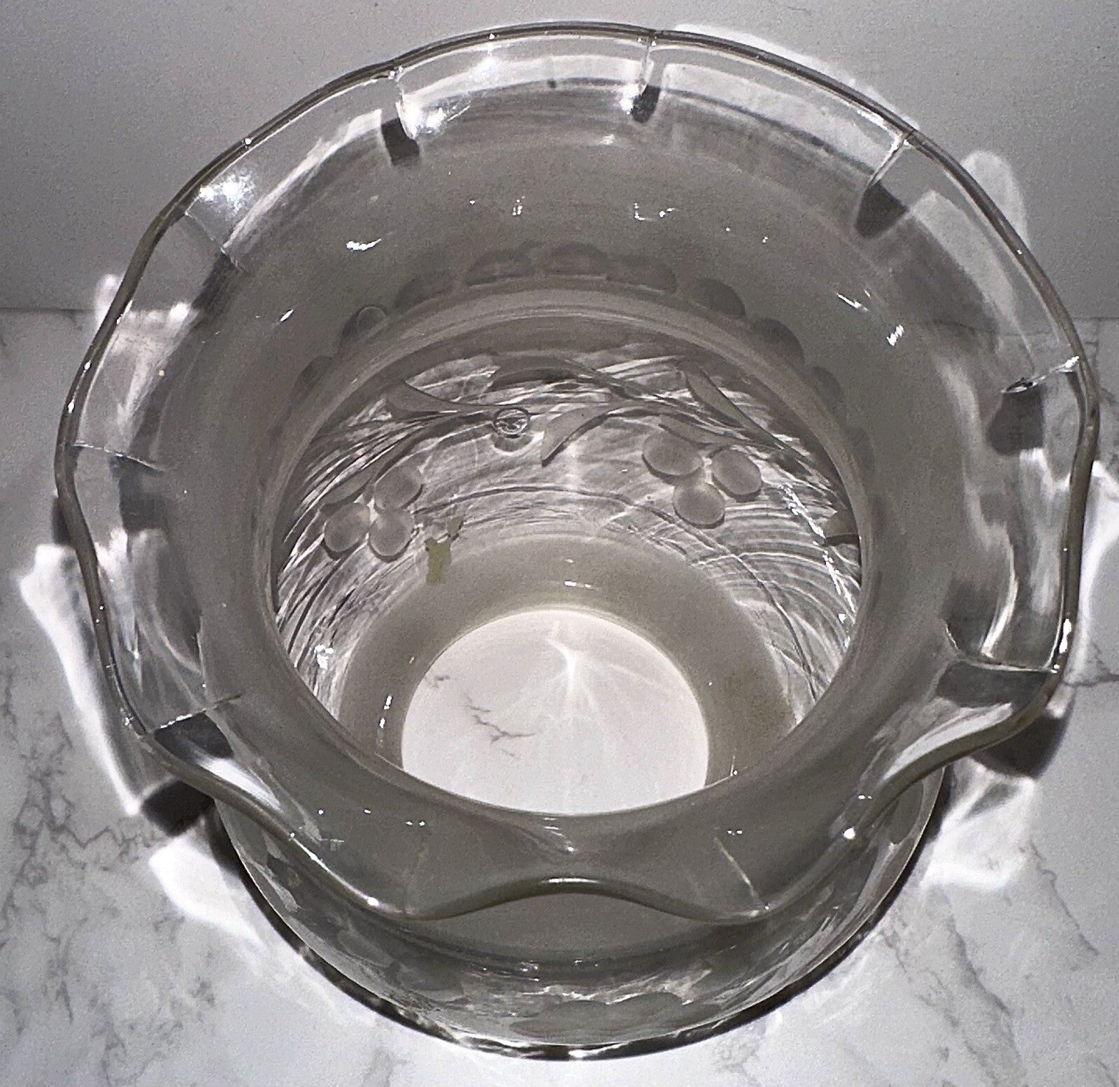 Antique Oil Kerosene Oregon Glass Lamp Shade Wheel Cut Daisy Garland 3" Fitter - AntiquesEtceteraAntique Oil Kerosene Oregon Glass Lamp Shade Wheel Cut Daisy Garland 3" FitterAntiqueAntiquesEtcetera