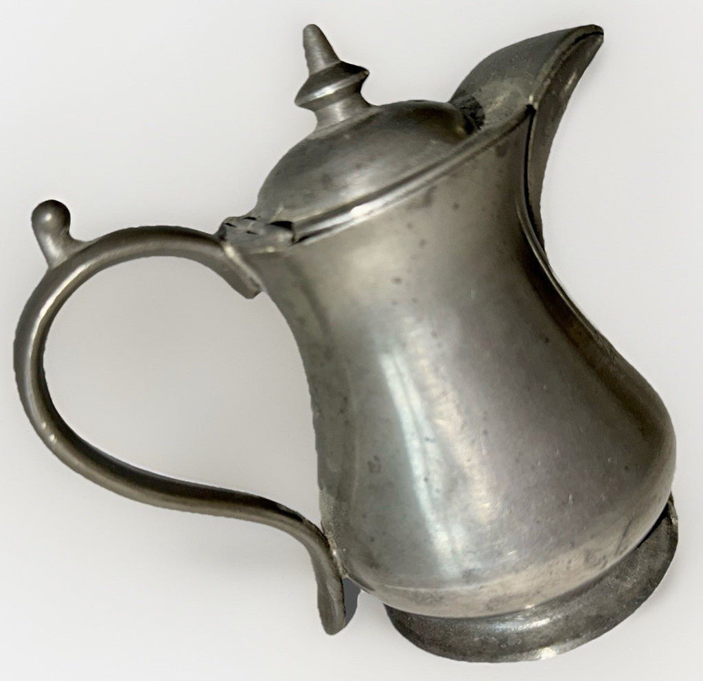 Antique Pewter Syrup Pitcher Hinged Lid Applied Handle "Zum Andenhen" Inscribed - AntiquesEtceteraAntique Pewter Syrup Pitcher Hinged Lid Applied Handle "Zum Andenhen" InscribedUnbrandedAntiquesEtcetera