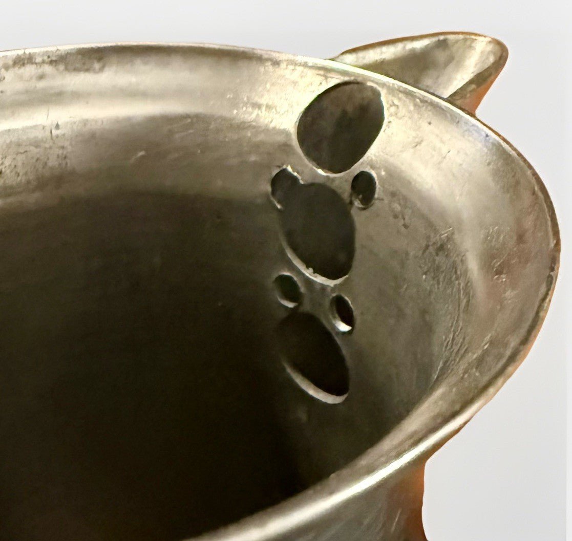 Antique Pewter Syrup Pitcher w/ Hinged Lid, Queen Anne Handle, Thumb Knob Lift - AntiquesEtceteraAntique Pewter Syrup Pitcher w/ Hinged Lid, Queen Anne Handle, Thumb Knob LiftAntique PewterAntiquesEtceteraAntiquesEtcetera