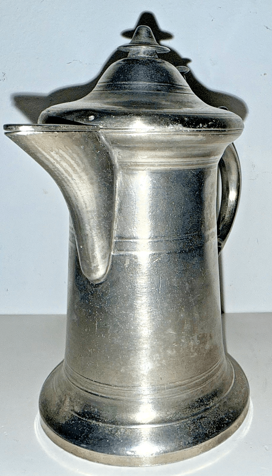 Antique Pewter Syrup Pitcher w/ Hinged Lid, Queen Anne Handle, Thumb Knob Lift - AntiquesEtceteraAntique Pewter Syrup Pitcher w/ Hinged Lid, Queen Anne Handle, Thumb Knob LiftAntique PewterAntiquesEtceteraAntiquesEtcetera