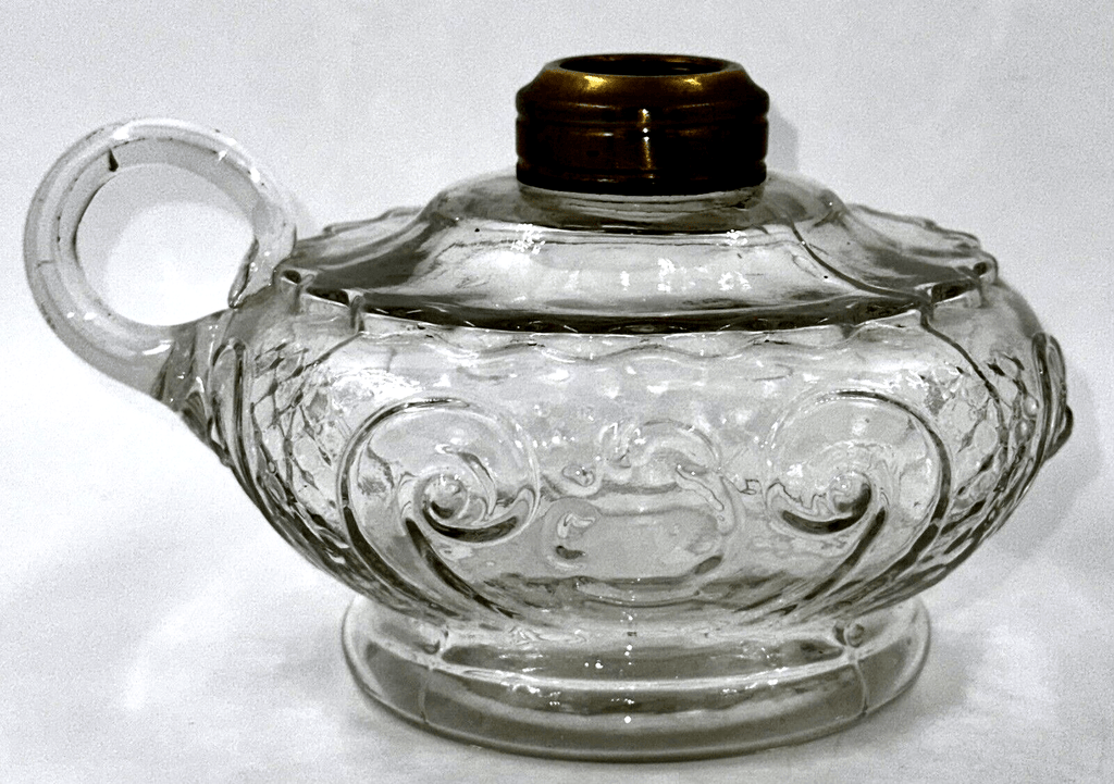 Antique PRINCESS FEATHER Kerosene Oil Lamp - Unusual Aladdin Style Finger Loop - AntiquesEtceteraAntique PRINCESS FEATHER Kerosene Oil Lamp - Unusual Aladdin Style Finger LoopAntique LightingAntiquesEtceteraAntiquesEtcetera