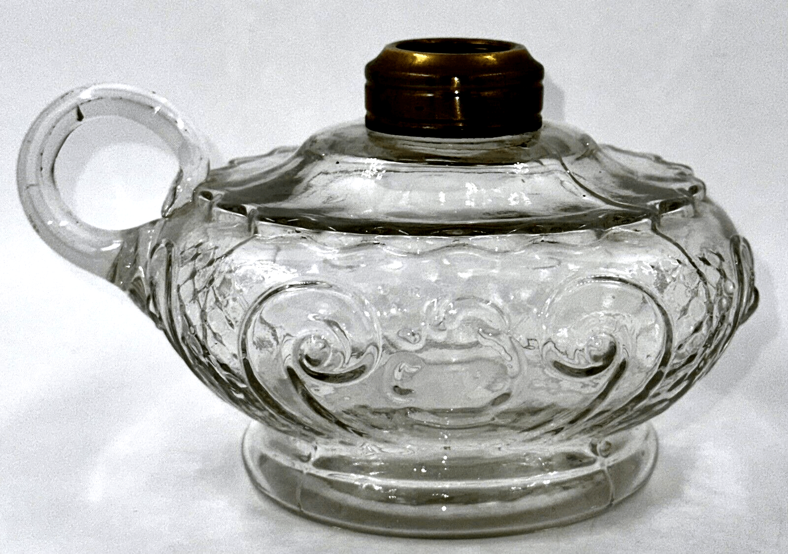 Antique PRINCESS FEATHER Kerosene Oil Lamp - Unusual Aladdin Style Finger Loop - AntiquesEtceteraAntique PRINCESS FEATHER Kerosene Oil Lamp - Unusual Aladdin Style Finger LoopAntique LightingAntiquesEtceteraAntiquesEtcetera