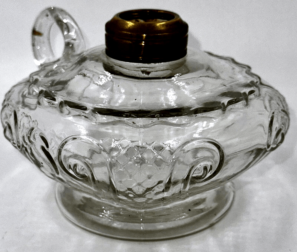 Antique PRINCESS FEATHER Kerosene Oil Lamp - Unusual Aladdin Style Finger Loop - AntiquesEtceteraAntique PRINCESS FEATHER Kerosene Oil Lamp - Unusual Aladdin Style Finger LoopAntique LightingAntiquesEtceteraAntiquesEtcetera
