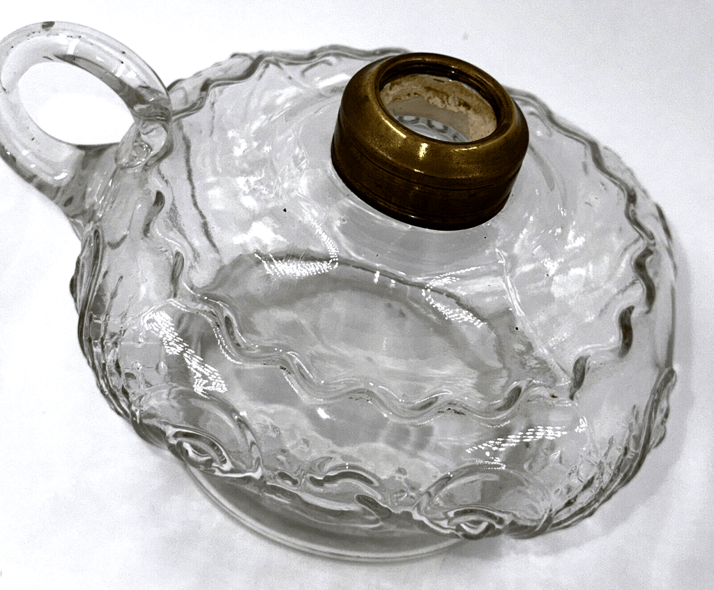 Antique PRINCESS FEATHER Kerosene Oil Lamp - Unusual Aladdin Style Finger Loop - AntiquesEtceteraAntique PRINCESS FEATHER Kerosene Oil Lamp - Unusual Aladdin Style Finger LoopAntique LightingAntiquesEtceteraAntiquesEtcetera