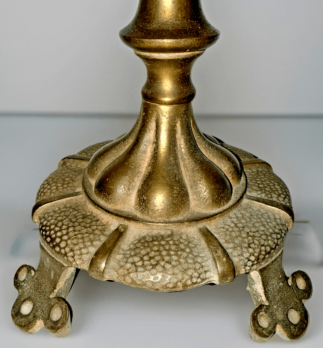 Antique Rembrandt 2 - Arm Bouillotte Table Lamp Cast Iron Arts & Crafts Style - AntiquesEtceteraAntique Rembrandt 2 - Arm Bouillotte Table Lamp Cast Iron Arts & Crafts StyleRembrandtAntiquesEtcetera