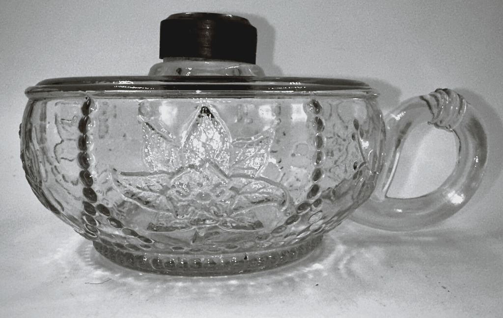 Antique SULTAN / WILD ROSE & BOWKNOT Kerosene Oil Flat Hand Lamp THURO II, 103 - k - AntiquesEtceteraAntique SULTAN / WILD ROSE & BOWKNOT Kerosene Oil Flat Hand Lamp THURO II, 103 - kAntiqueAntiquesEtcetera
