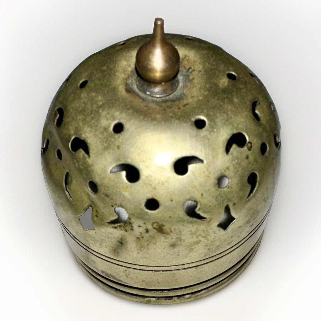 Antique Victorian Sugar Shaker Emerald Green Glass 10 Panel Silver Plated Lid - AntiquesEtceteraAntique Victorian Sugar Shaker Emerald Green Glass 10 Panel Silver Plated LidAntiqueAntiquesEtcetera
