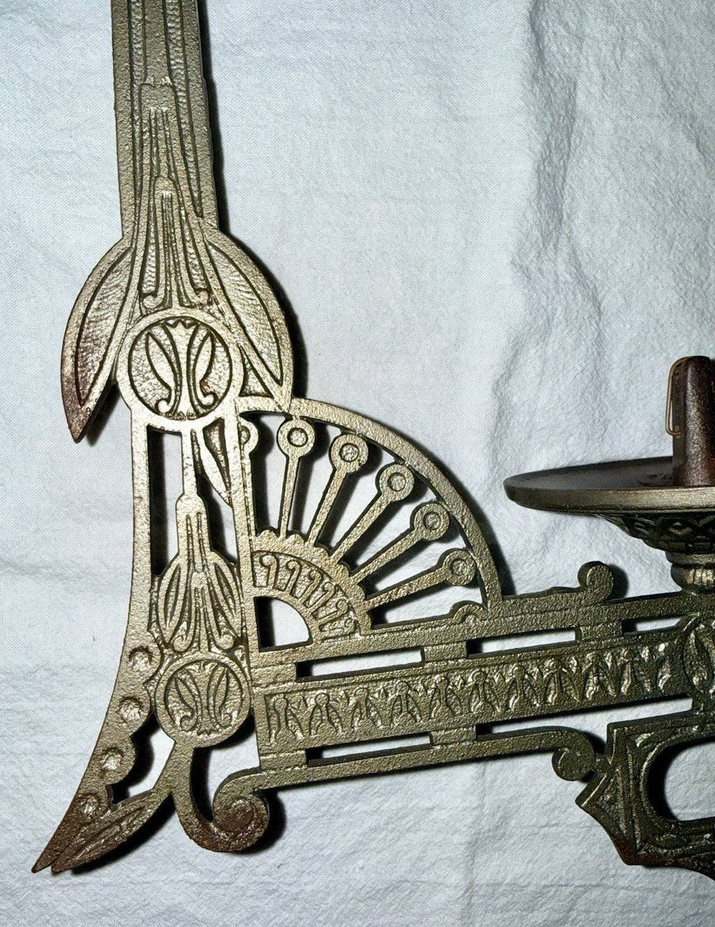 Art Deco 1870s Cast Iron Horse Oil Lamp Frame Ornate w/ Chains & Pulleys Antique - AntiquesEtceteraArt Deco 1870s Cast Iron Horse Oil Lamp Frame Ornate w/ Chains & Pulleys AntiqueAntiquesEtceteraAntiquesEtcetera