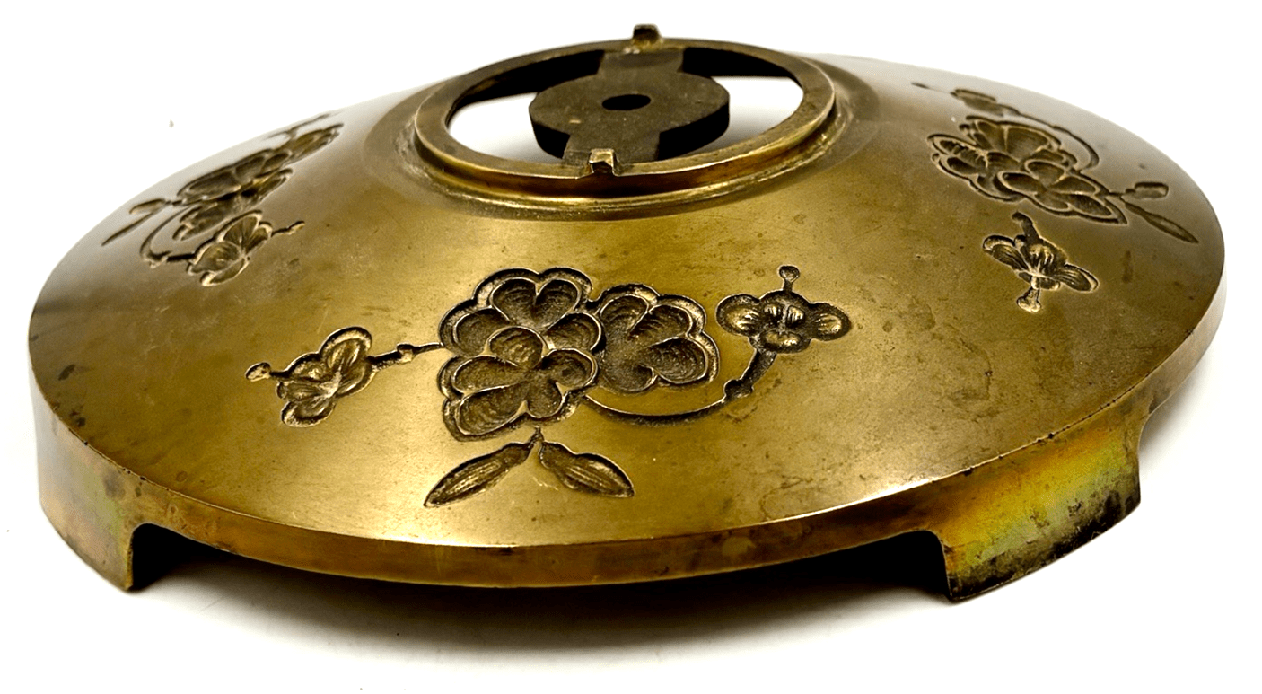 Bradley Hubbard B&H Banquet Lamp Base Brass Plated Embossed Floral 7" Diam. - AntiquesEtceteraBradley Hubbard B&H Banquet Lamp Base Brass Plated Embossed Floral 7" Diam.Bradley & HubbardAntiquesEtcetera