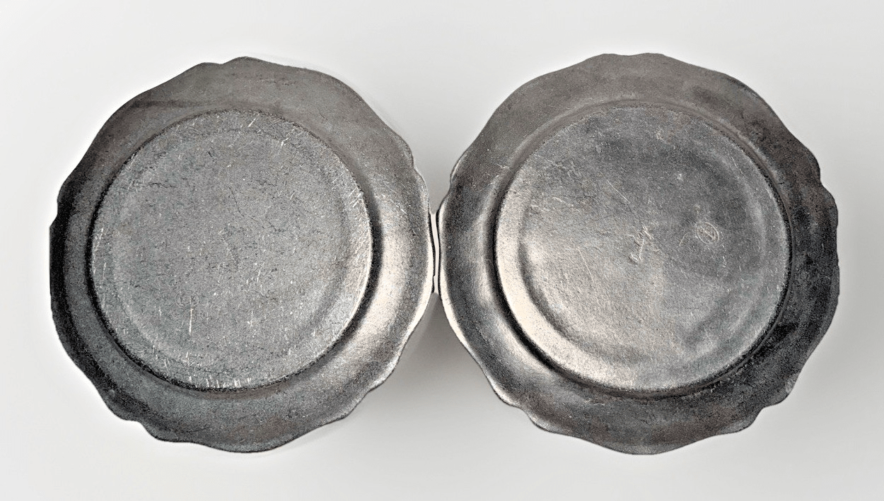 Cambridge Wilton Pewter Queen Anne Dinner Plates 10 3/4" Diameter Set of 2 - AntiquesEtceteraCambridge Wilton Pewter Queen Anne Dinner Plates 10 3/4" Diameter Set of 2WiltonAntiquesEtcetera