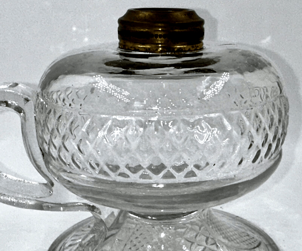 CINDERELLA Oil Kerosene Footed Hand Lamp Antique THURO 1, p. 275 - g Lovely! - AntiquesEtceteraCINDERELLA Oil Kerosene Footed Hand Lamp Antique THURO 1, p. 275 - g Lovely!AntiqueAntiquesEtcetera