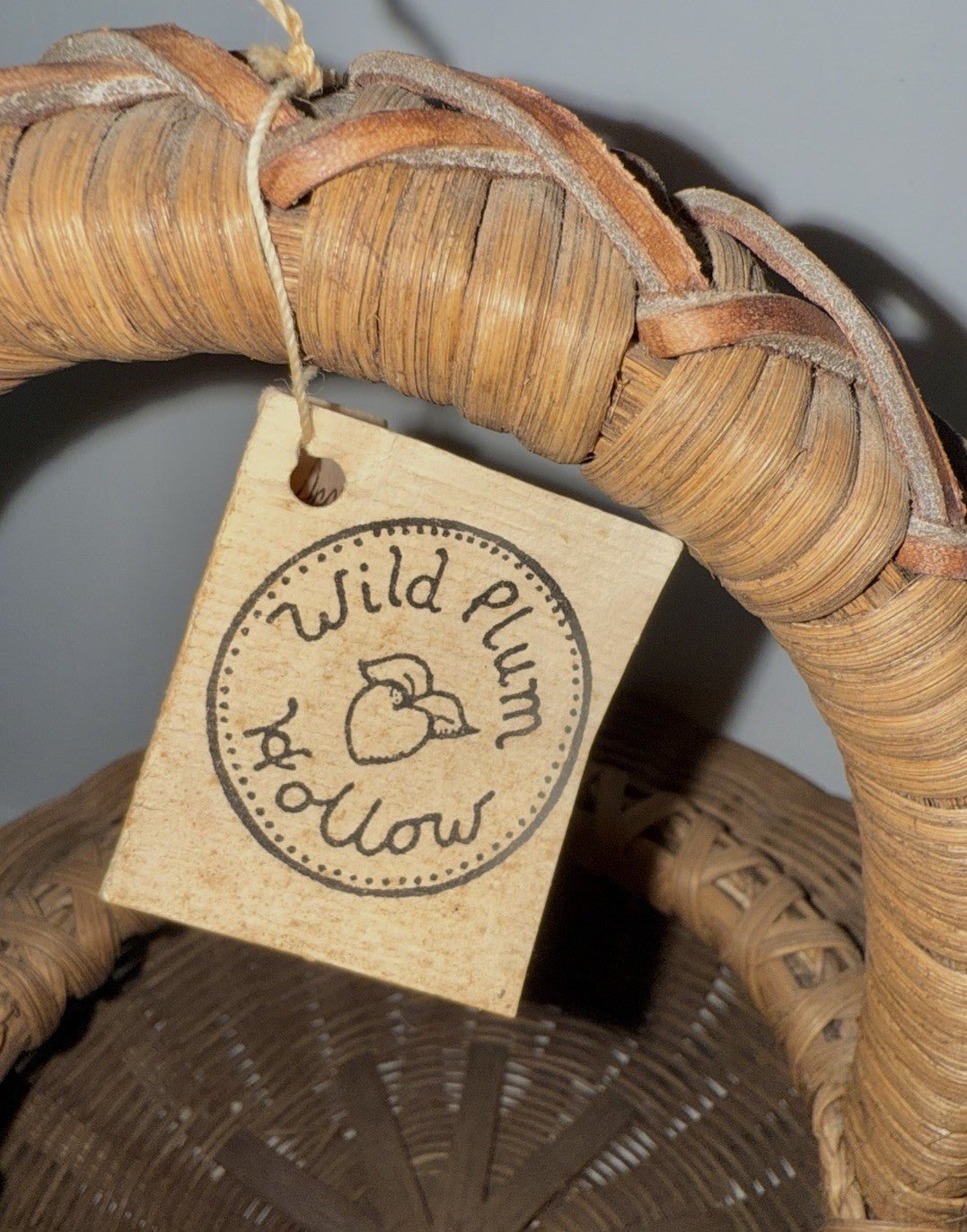 Circle of Life Apple Basket Cherokee Design Lonnie Talafierro Sig. Black Walnut - AntiquesEtceteraCircle of Life Apple Basket Cherokee Design Lonnie Talafierro Sig. Black WalnutAntiquesEtceteraAntiquesEtcetera