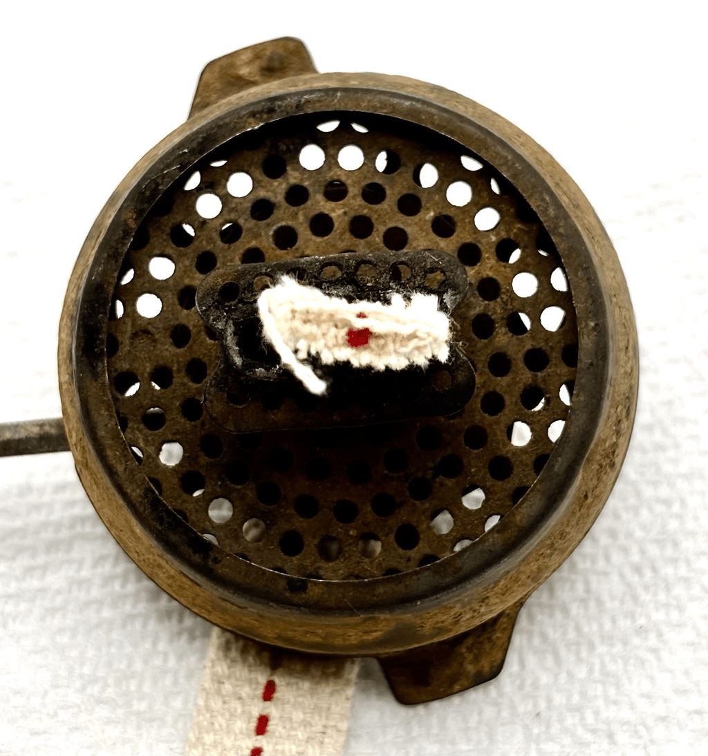 Dietz lantern burner w/wire thumbwheel and wick - AntiquesEtceteraDietz lantern burner w/wire thumbwheel and wickDietzAntiquesEtcetera