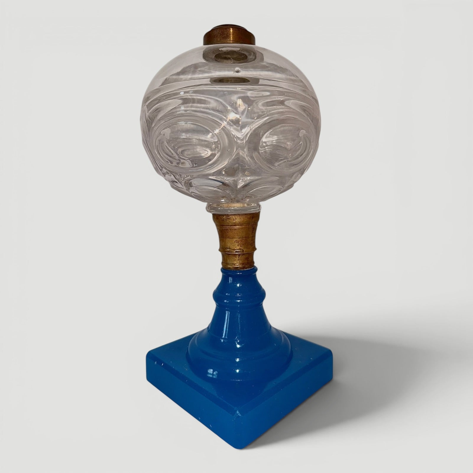 Double Bullseye Kerosene Stand Lamp w/ Clambroth Starch Blue BaseAntiquesEtcetera