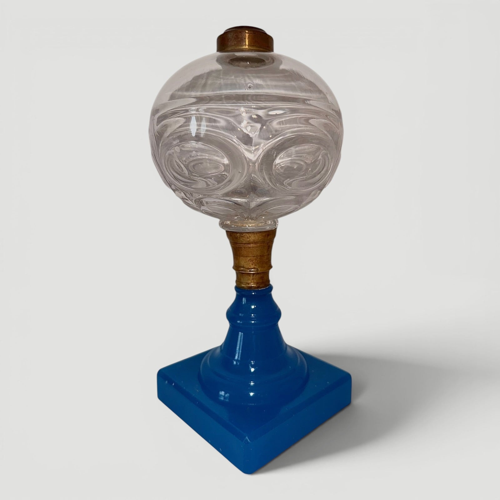 Double Bullseye Kerosene Stand Lamp w/ Clambroth Starch Blue BaseAntiquesEtcetera